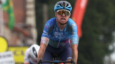 Australia's Clarke wins Tour de France stage five, Belgian Van Aert keeps yellow jersey