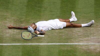Nick Kyrgios powers into Wimbledon semi-finals with straight-sets win