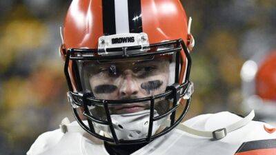 Panthers acquire Mayfield from Browns