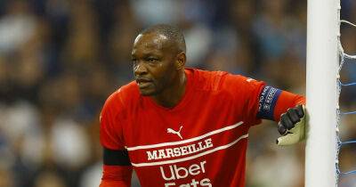 Toby Davis - Soccer-Rennes sign keeper Mandanda from Marseille - msn.com - France
