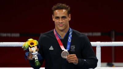 Games-NZ boxer Nyika out of Commonwealth Games with hand injury