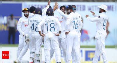 Jeffrey Vandersay - Angelo Mathews - Covid outbreak hits Sri Lanka on the eve of 2nd Test against Australia - timesofindia.indiatimes.com - Australia - Sri Lanka
