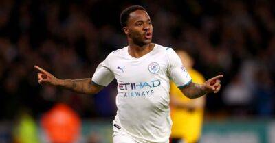 Manchester City forward Raheem Sterling moves closer to Chelsea switch