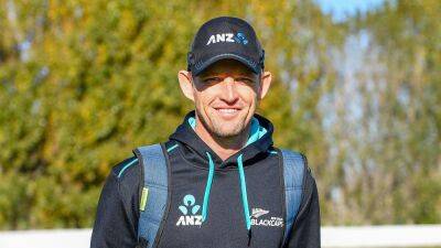 Ireland cricket coach Heinrick Malan tests positive for Covid-19