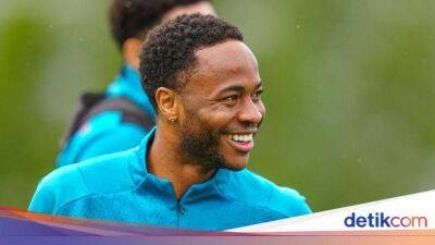 Thomas Tuchel - Raheem Sterling - Uang Bukan Alasan Sterling Ingin Pindah ke Chelsea - sport.detik.com - Manchester - county Sterling -  Man