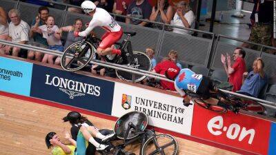 Matt Bostock - Commonwealth Games cycling velodrome cleared after spectacular crash into crowd - edition.cnn.com - Canada - London - Isle Of Man