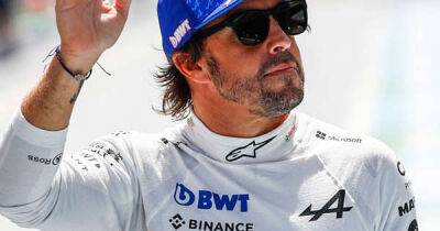 Alonso to join Aston Martin as Vettel's replacement
