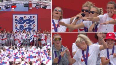 Euro 2022: England perform brilliant rendition of 'Sweet Caroline' at celebration event