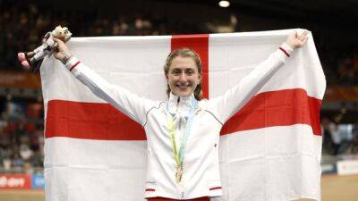 Laura Kenny overcomes confidence crisis to win Commonwealth cycling gold
