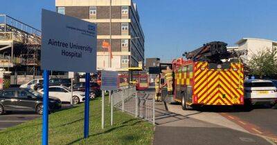 Aintree University Hospital evacuated after fire breaks out on roof - manchestereveningnews.co.uk