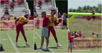 Patrick Mahomes pulls off two insane throws during Kansas City Chiefs training camp