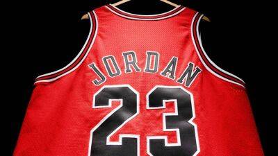Michael Jordan - Phil Jackson - Michael Jordan's jersey from 'Last Dance' season to be auctioned - thenationalnews.com - Usa - Washington - New York -  Chicago - Jordan - state North Carolina - state California