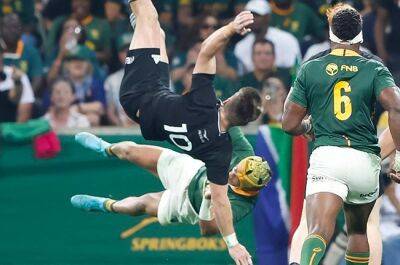 All Blacks have 'clarity' dealing with Bok kicking, suggest some of it was illegal though