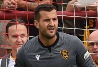 Maidstone goalkeeper Yusuf Mersin says he will respect Hakan Hayrettin's team selection if Tom Hadler gets nod for York City clash