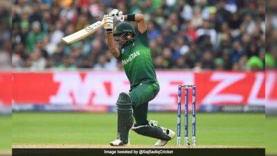 Fakhar Zaman - Babar Azam - After A Week Of Logjam, Star Cricketers Sign PCB's Amended Central Contracts: Report - sports.ndtv.com - Netherlands - Pakistan -  Lahore