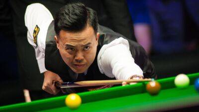 Mark Williams - Marco Fu - Fan Zhengyi and Marco Fu suffer early exits in British Open qualifying, Jamie Clarke and Cao Yupeng through - eurosport.com - Britain - Scotland - China - county Wilson - county Centre -  Milton