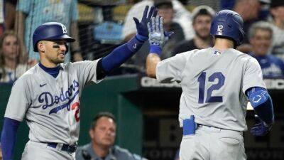 Dave Roberts - Will Smith - Chris Martin - Dodgers beat Royals for 12th straight win - tsn.ca - Los Angeles -  Los Angeles - state Missouri