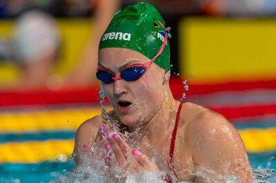 More good news for SA breaststroke sensation Lara van Niekerk