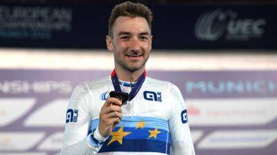 Elia Viviani wins elimination gold – five hours after fighting for road race glory at European Championships