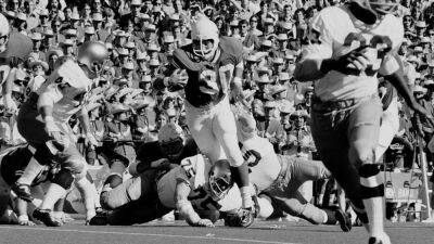 Legendary Texas Longhorns FB Steve Worster, inspiration for Wishbone offense, dies at 73 - espn.com - Usa - state Texas - state Alabama - state Michigan -  Houston - state Oklahoma