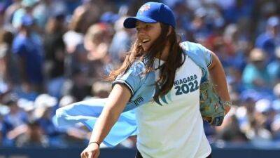 Summer Games - Pascale St Onge - St Onge - Cleveland Guardians - Canada Games history maker Jaida Lee throws first pitch at Blue Jays home game - cbc.ca - Canada