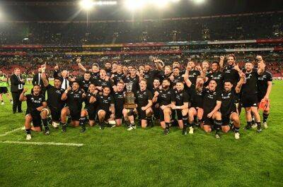 All Blacks close in on Springboks in World Rugby rankings