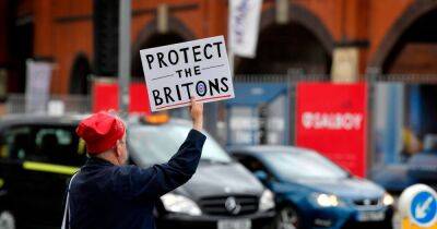 Peterloo campaigners hold protest at Britons Protection pub saying new skyscraper next to it would 'trample on our history' - manchestereveningnews.co.uk - Britain - Manchester