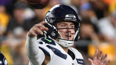 Seattle QB Lock tests positive for COVID-19; out vs. Bears