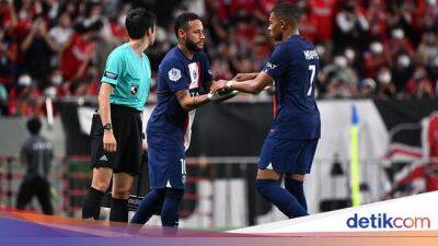 Lionel Messi - Kylian Mbappe - Sergio Ramos - Paris Saint-Germain - Panas! Mbappe dan Neymar Kabarnya Ribut di Ruang Ganti PSG - sport.detik.com