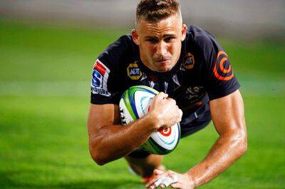 Eben Etzebeth - Rohan Janse Van-Rensburg - Sharks centre set for French move - reports - news24.com - France