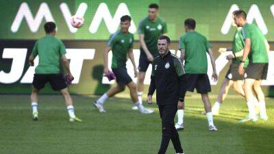 Stephen Bradley hails 'future captain' Dylan Watts as Hoops prepare for European step-up against Ferencvaros