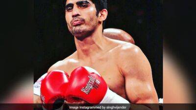 Vijender Singh Knocks Out Eliasu Sulley To Return To Winning Ways