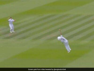 Stuart Broad - Kagiso Rabada - Matthew Potts - Watch: Ben Stokes Won't Stop Hugging Stuart Broad After He Takes One-Handed Screamer In ENG vs SA 1st Test - sports.ndtv.com - South Africa