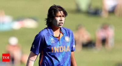 Jhulan Goswami - England Tour: Jhulan Goswami back in ODI squad, uncapped Kiran Navgire picked for T20Is - timesofindia.indiatimes.com - New Zealand - India - Sri Lanka - Bangladesh