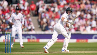 Sarel Erwee fifty helps South Africa strengthen hold on first Test with England