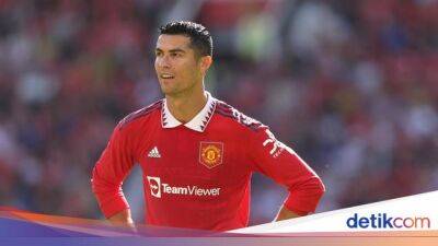 Cristiano Ronaldo - Jorge Mendes - Louis Saha - Saha Pertanyakan Kecintaan Ronaldo ke MU - sport.detik.com - Manchester