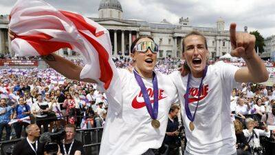 England’s greatest hangover as Lionesses celebrate Euro 2022 victory in Trafalgar Square – The Warm-Up