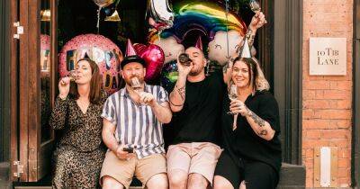 Bar giving away ‘free fizz’ and free bar snacks for its first birthday