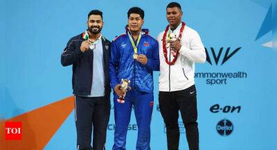 CWG 2022: Weightlifter Vikas Thakur strikes silver in men's 96kg - timesofindia.indiatimes.com - India - Fiji - Samoa
