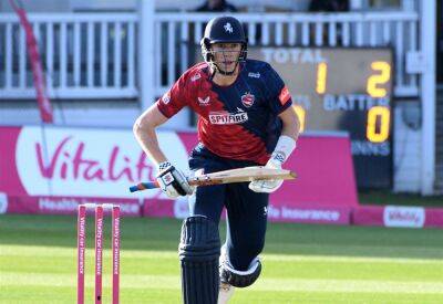Kent's Zak Crawley retains place in England squad for first two Tests against South Africa while Margate-born Ollie Robinson recalled