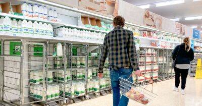 Sainsbury's puts price of pint of milk up to £1.05 for first time as costs continue to soar - manchestereveningnews.co.uk