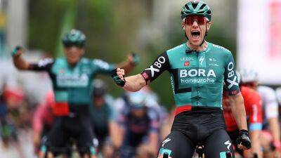 Sam Bennett - Tim Merlier - La Vuelta 2022 - Sam Bennett edges pulsating sprint in Utrecht to claim stunning Stage 2 victory - eurosport.com - Netherlands