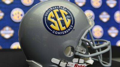SEC leaning toward nine-game conference schedule, which 'not only adds value for TV, but protects season ticket sales' - espn.com - Georgia - state Texas - state Oklahoma