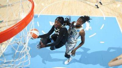 James Wade - Courtney Vandersloot - Candace Parker - Chicago Sky roar back with dominant Game 2 win over New York Liberty - nbcsports.com - New York -  New York -  Chicago