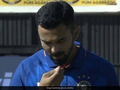 Watch: KL Rahul's Gesture Before National Anthem Has Twitter Buzzing