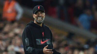 Klopp says Liverpool should be awarded win if United game abandoned