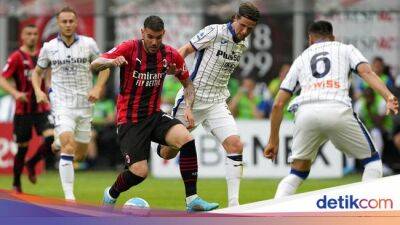 Theo Hernandez - Stefano Pioli - Ante Rebic - Italia Di-Liga - Link Live Streaming Atalanta Vs AC Milan - sport.detik.com