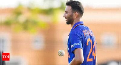 Good to see Indian team management is persistent with Prasidh Krishna: Saba Karim - timesofindia.indiatimes.com - Zimbabwe - India