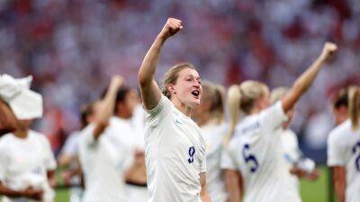 England record holder Ellen White announces her retirement