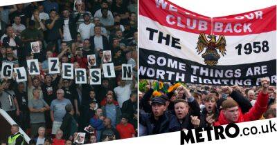 Jadon Sancho - Manchester United supporters march towards Old Trafford in mass protest against Glazers - metro.co.uk - Manchester -  Sancho